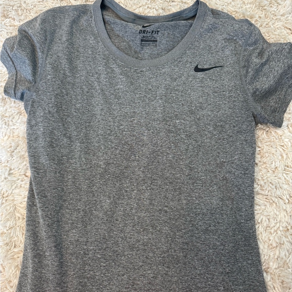Nike Women's Heather Gray Dri-FIT Tee